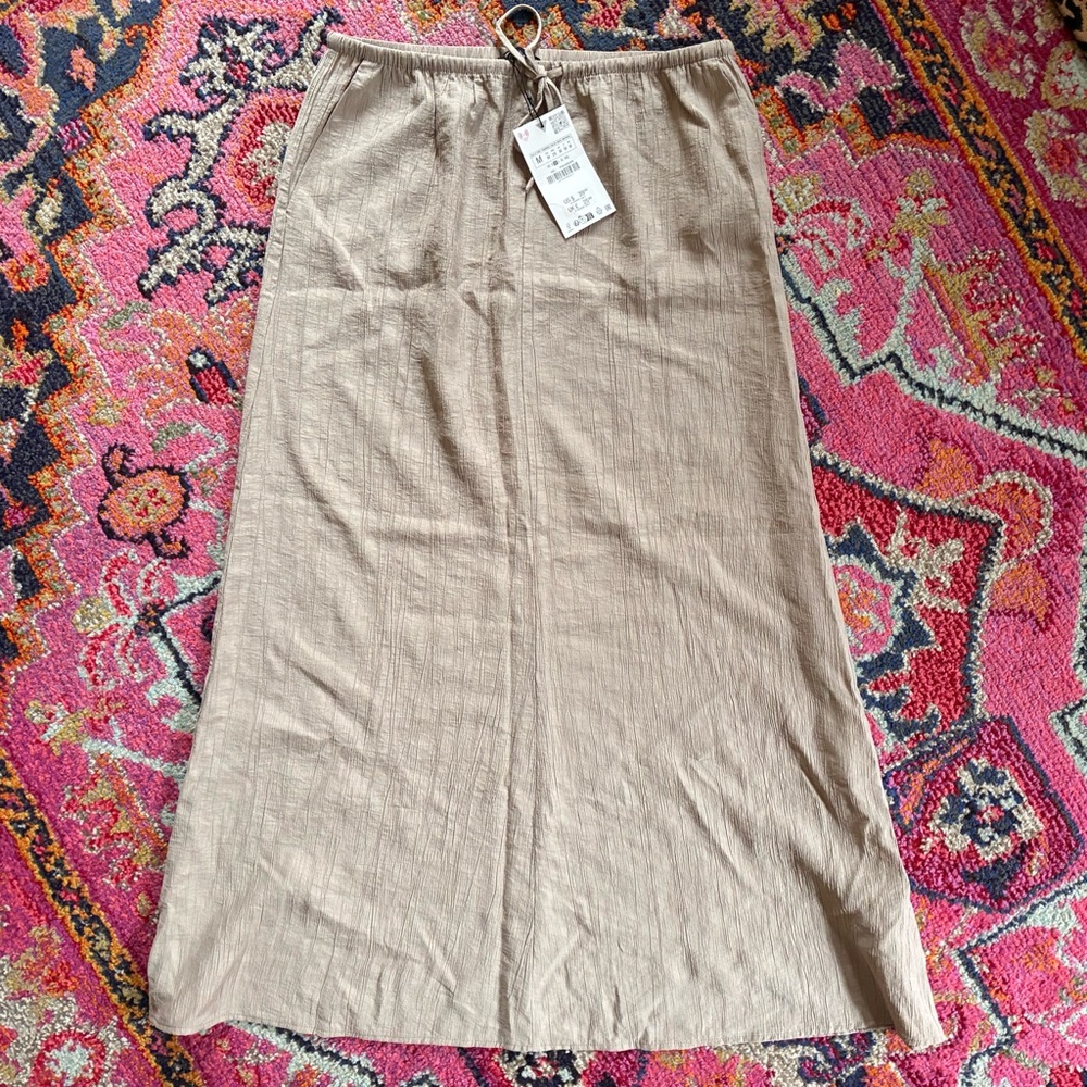 Zara Tan Maxi Skirt- NWT Size M
